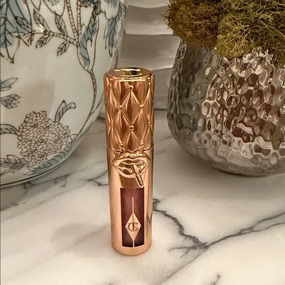 Charlotte Tilbury
Big Lip Plumpgasm Plumping Lip Gloss - Picture 4 of 5